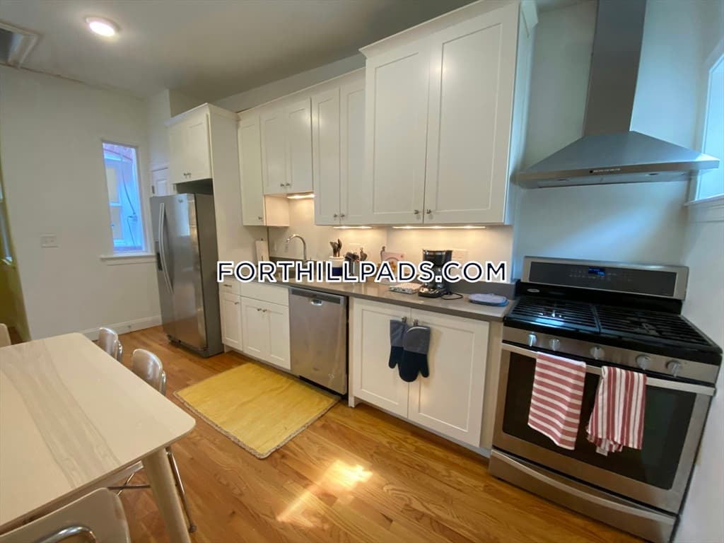 48 Guild St. #3