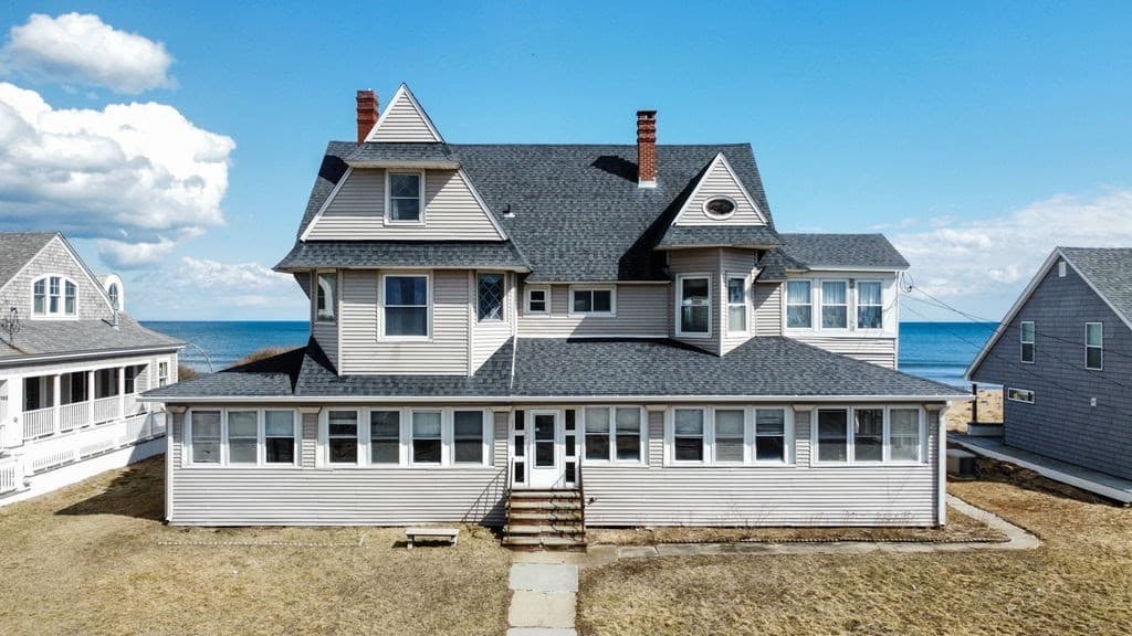 154 North End Boulevard