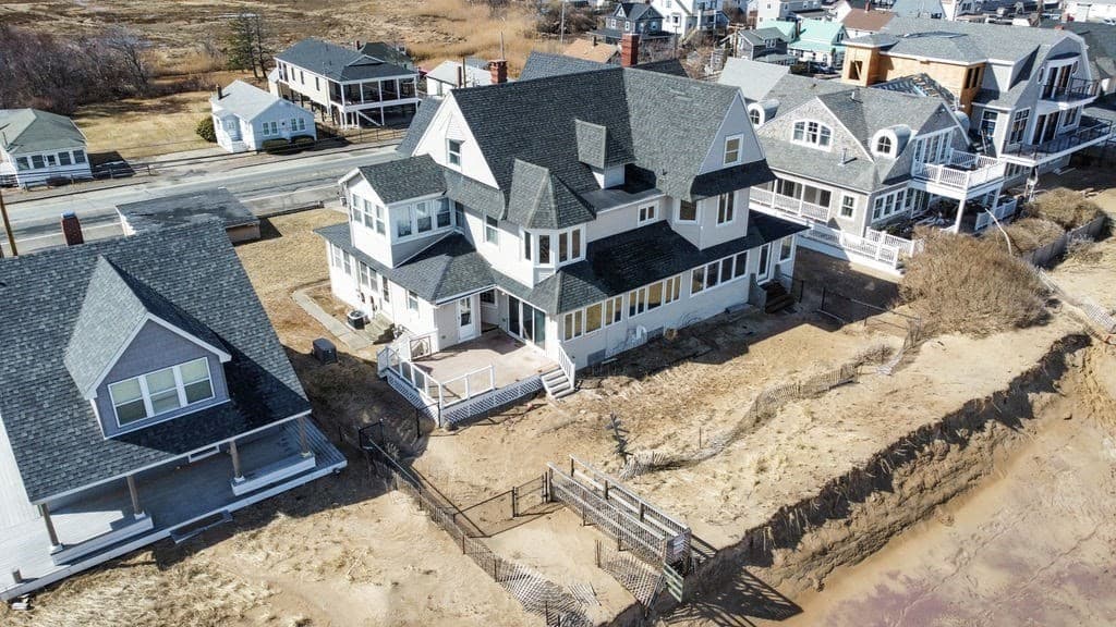 154 North End Boulevard photo 4