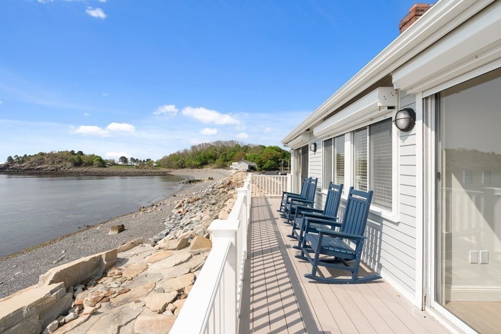 25 Willow Rd