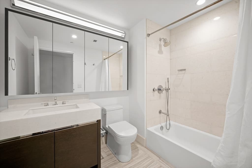 100 Lovejoy Wharf #7L photo 5