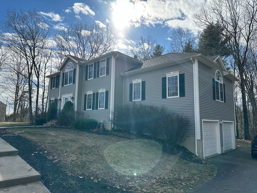 5 Debbie Dr photo 2