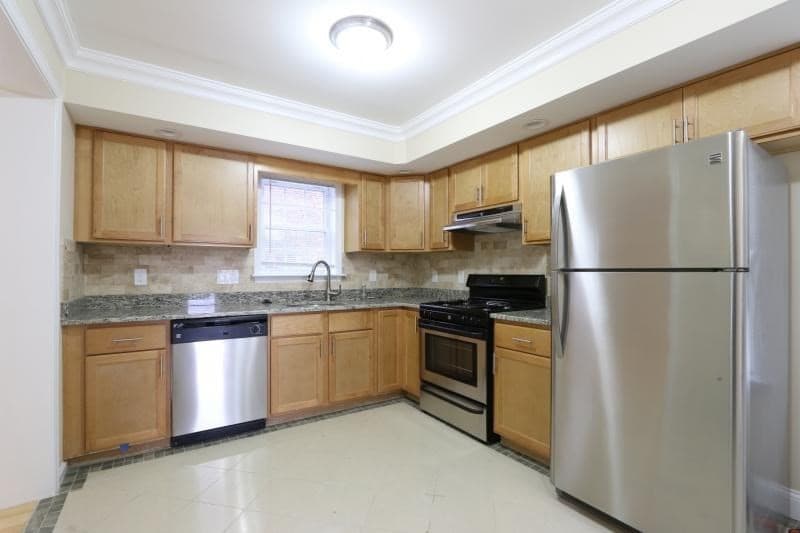 6 Guild St #6