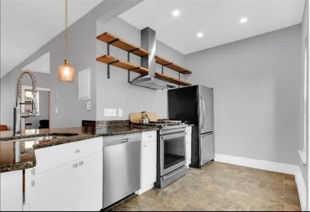 482 Columbus Ave #2nd Fl Frt