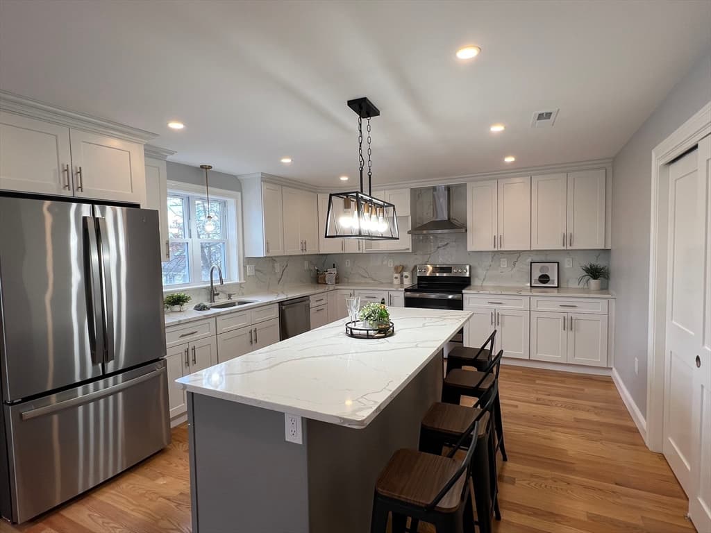 7 Furness Cir photo 3