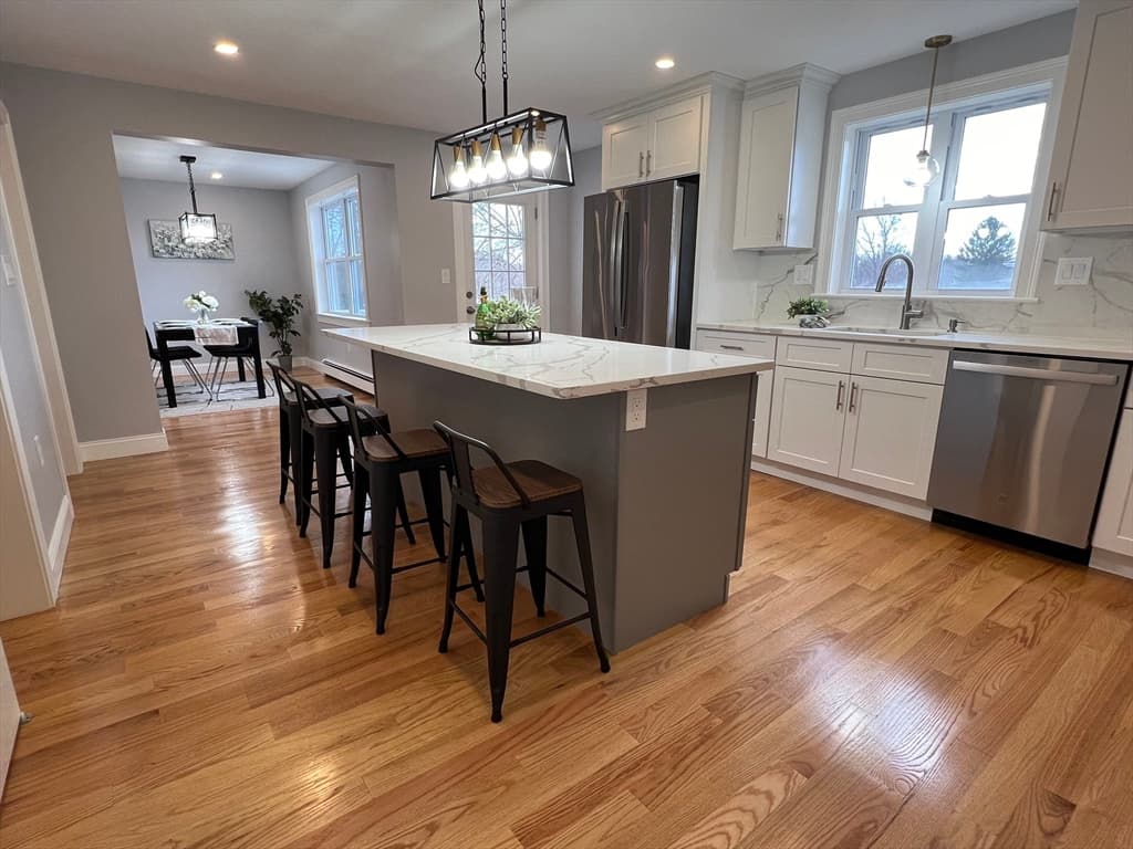 7 Furness Cir photo 4