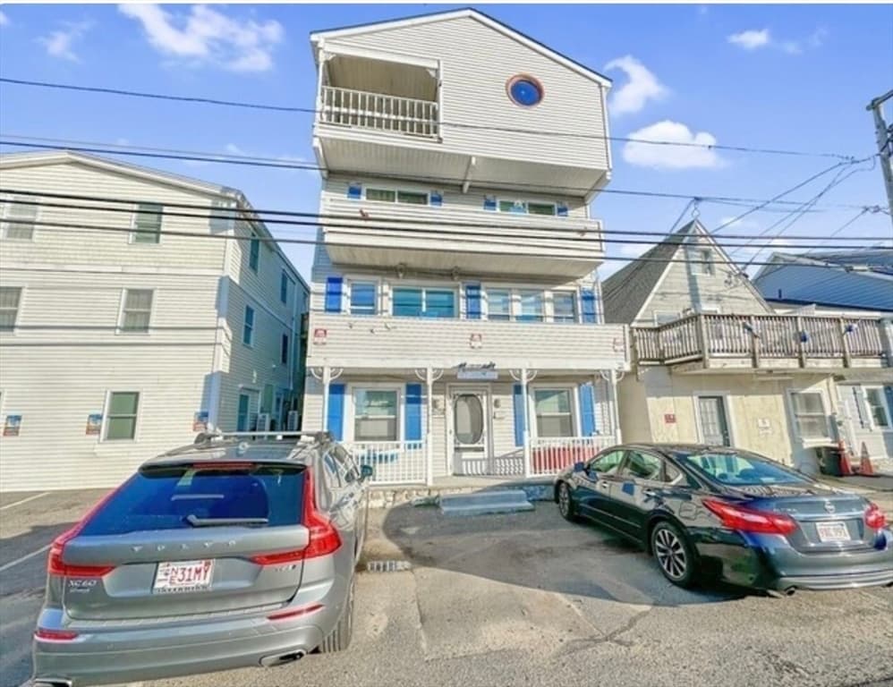 250 N End Blvd #3