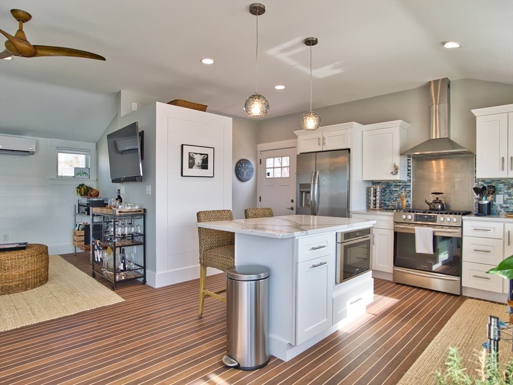 8 Bonneau Ct photo 5