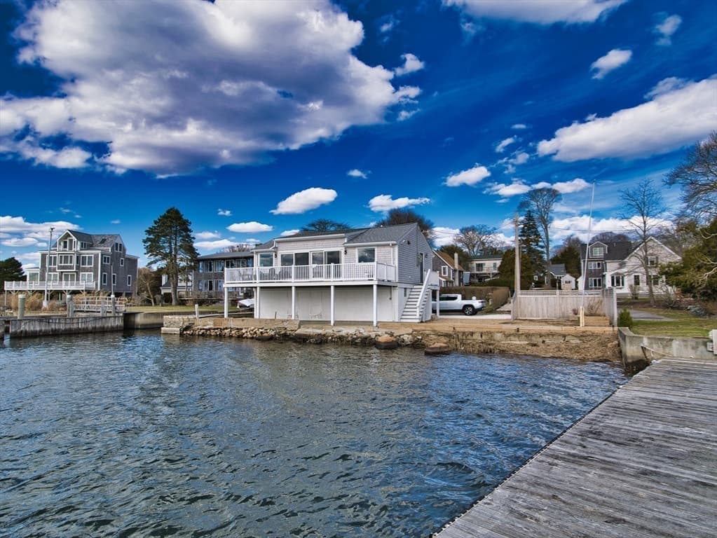 8 Bonneau Ct photo 4