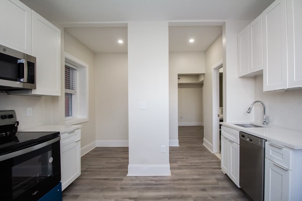 18 Walnut St #3 photo 4