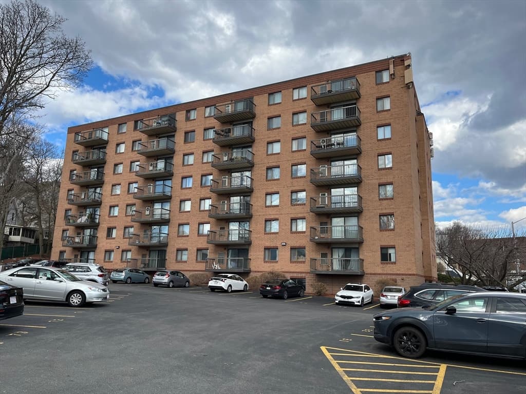 500 Salem St #505