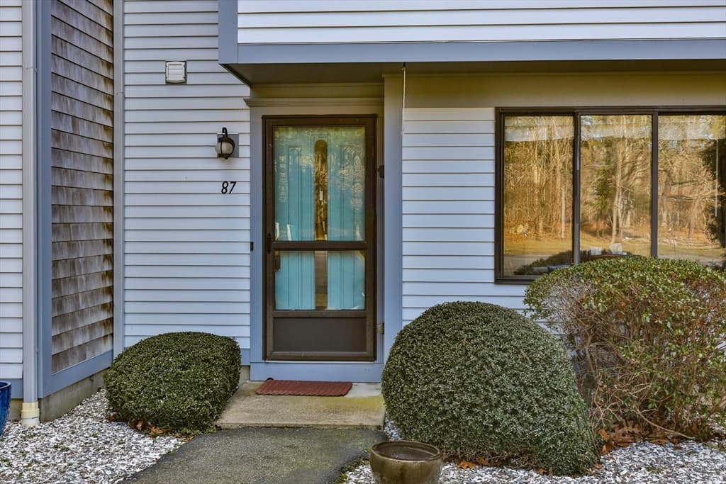 87 Crescent Ln #87 photo 4