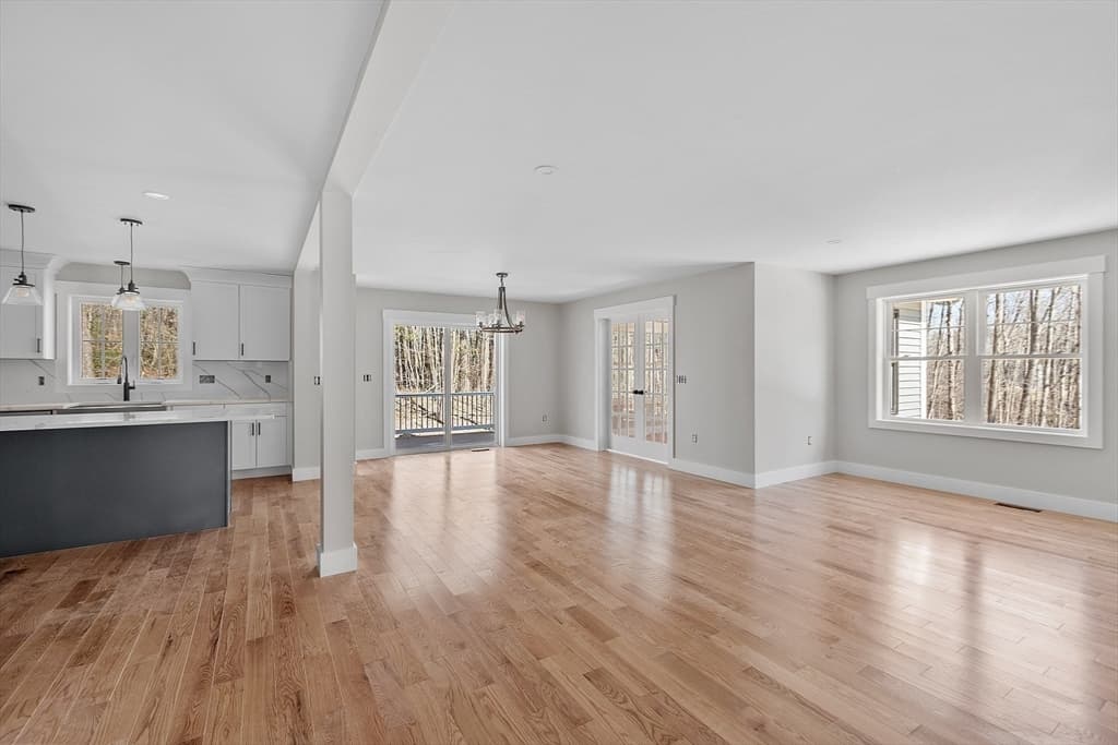 72 Worcester Road photo 5