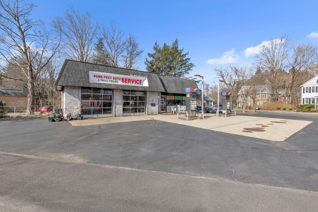 467 Main St