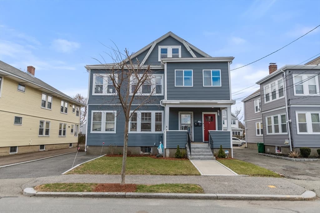 17-19 Woodrow Avenue #17