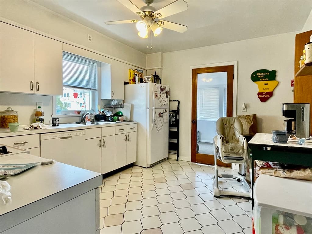 6 Hudson St #2 photo 3