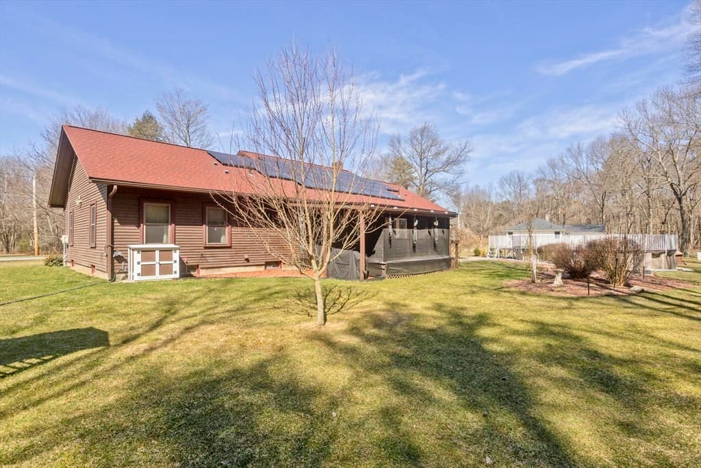 19 Chartier Drive photo 5