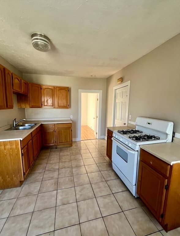 12 Mckinley Rd #3 photo 2
