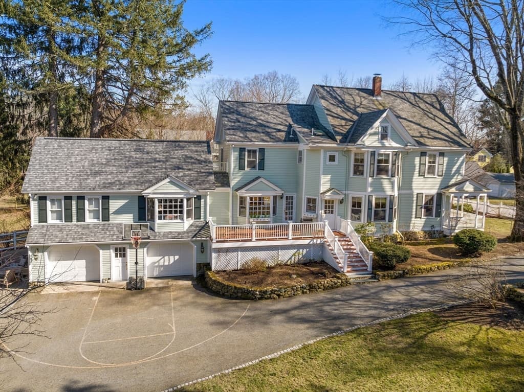 9 Maple Road photo 3