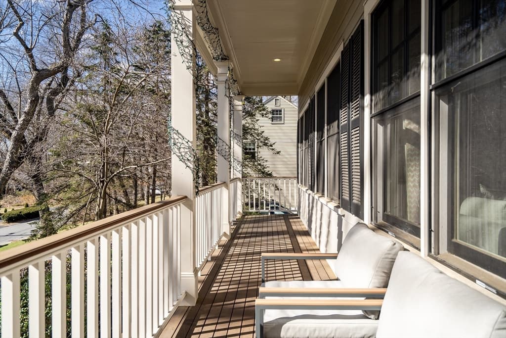 80 Buckman Drive photo 2