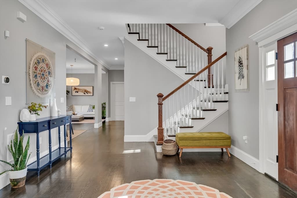 80 Buckman Drive photo 3