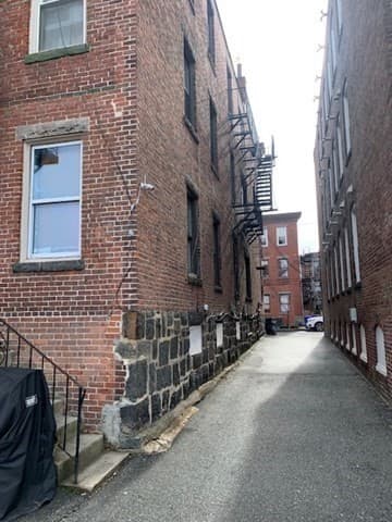 68 Frankfort St photo 4