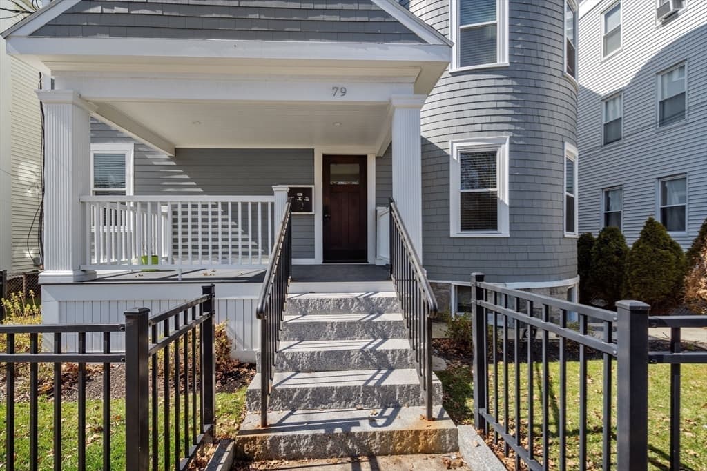 79 Foster St photo 3