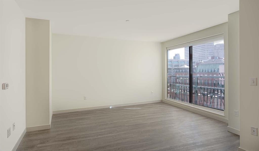 1 Canal St. #827 photo 3