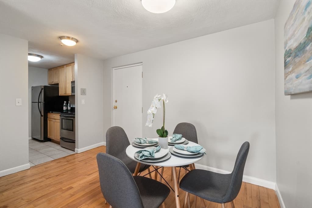 84 Grant St #12 photo 5