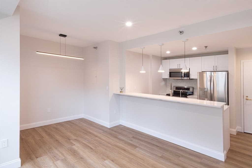 636 Beacon Street #405 photo 3