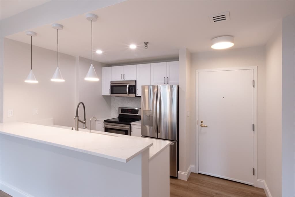 636 Beacon Street #405 photo 5