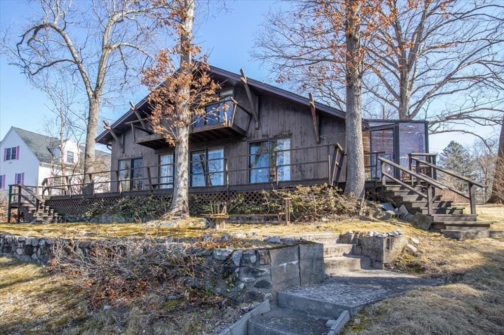 8 Bullard Lane photo 4