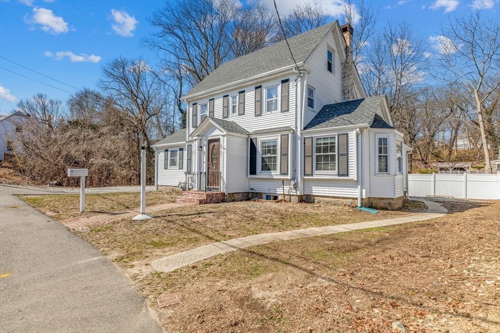 57 Elmwood Park photo 4