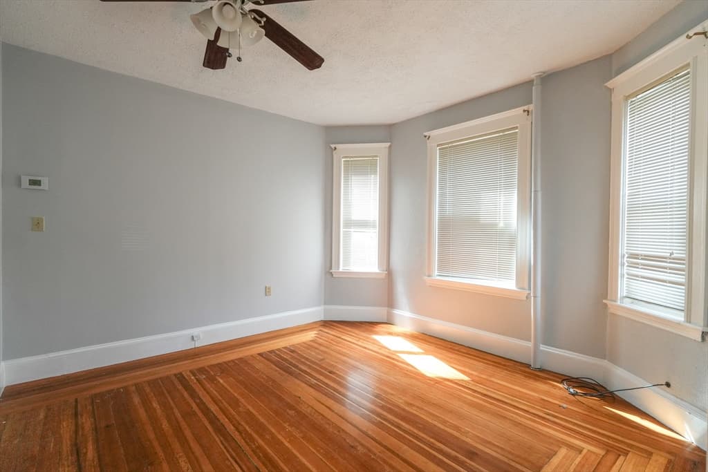 14 West St #1 photo 2