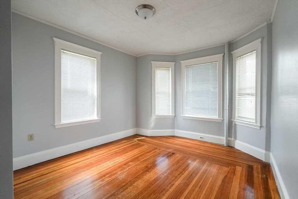 14 West St #1