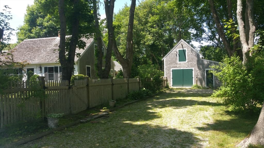 648 Main Street photo 2