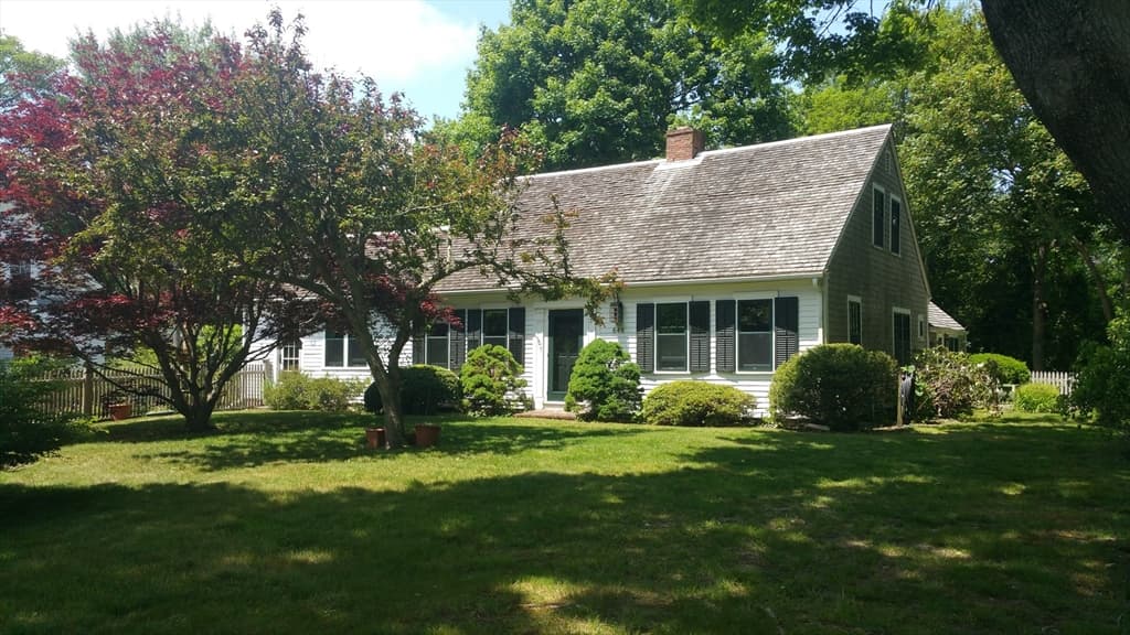 648 Main Street