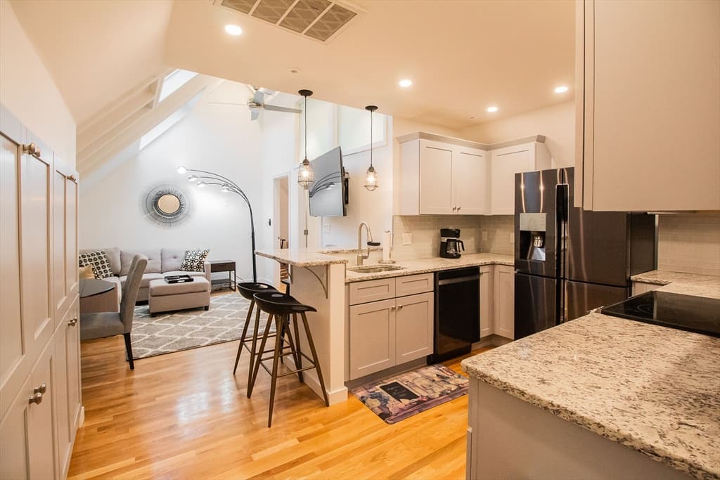 14 Chiswick Rd #5