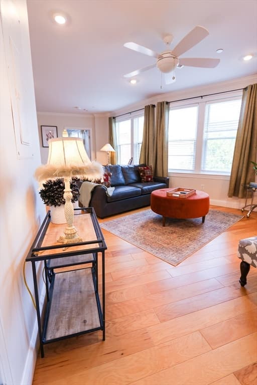 1008 Tremont St #9 photo 3