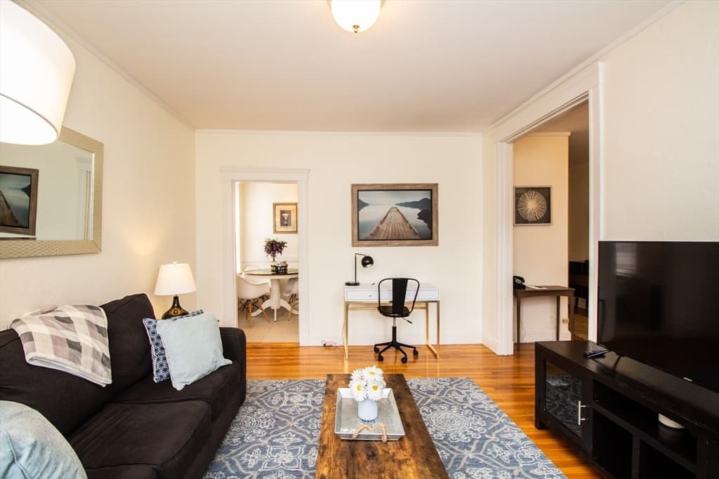 1945 Commonwealth Ave #47 photo 3