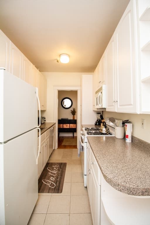 1945 Commonwealth Ave #47 photo 5