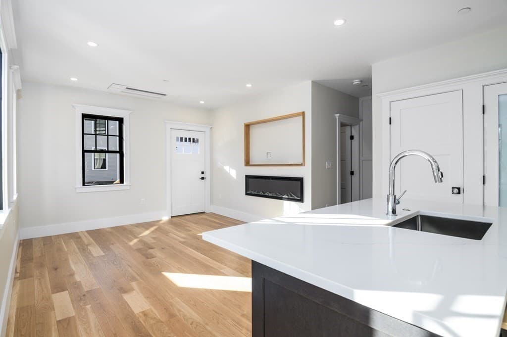 131 Prospect Street #B photo 3