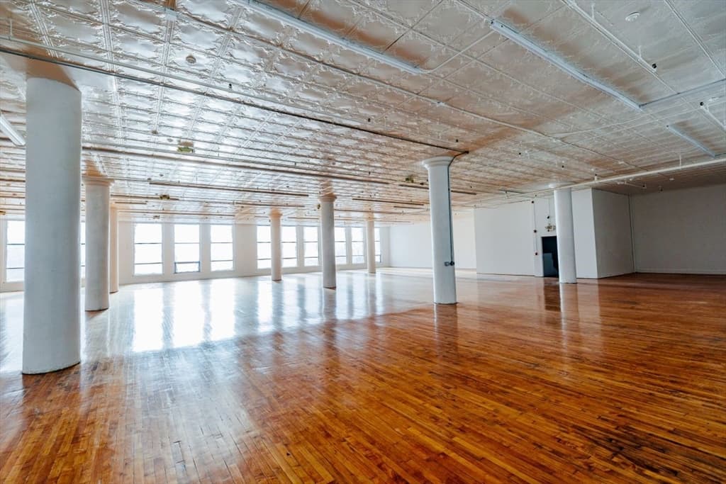 251-255 S Main St