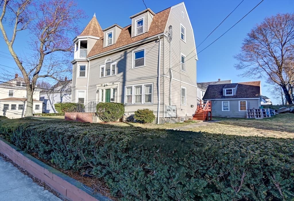 135-139 E Squantum St photo 2