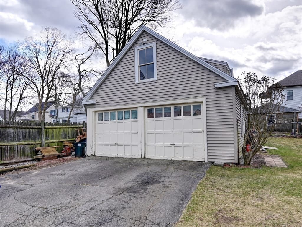 135-139 E Squantum St photo 5