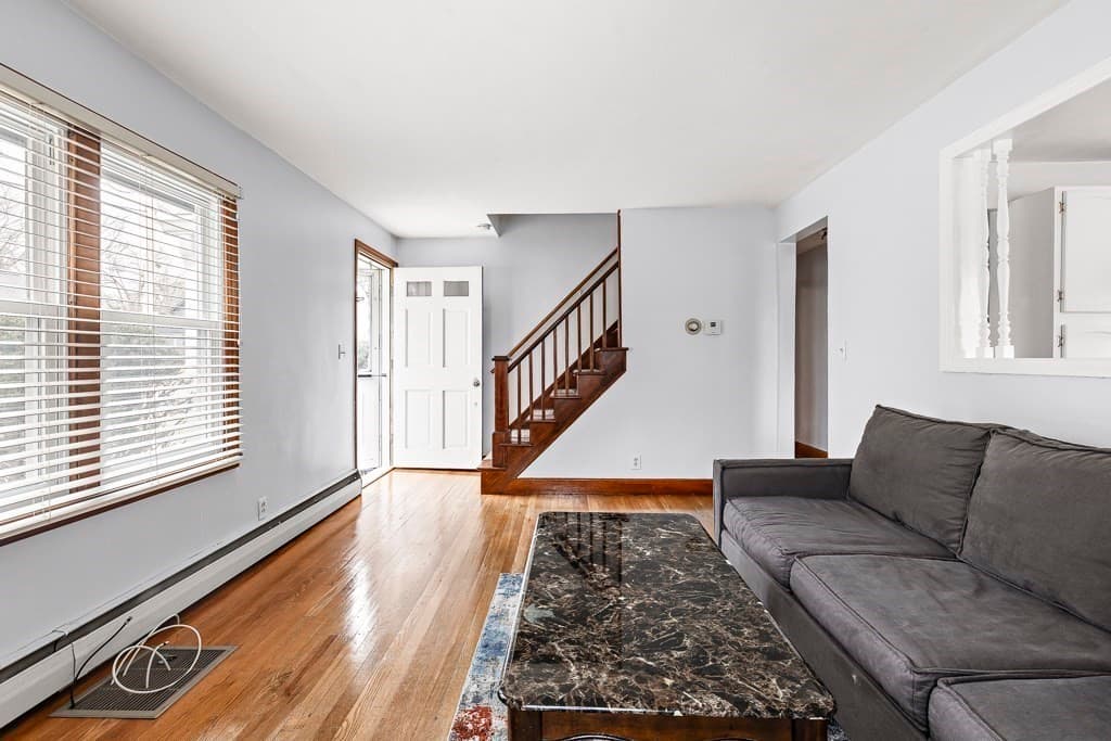 36 Calvin St photo 5