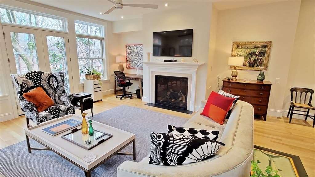 5 Carlton Street #N/A photo 3