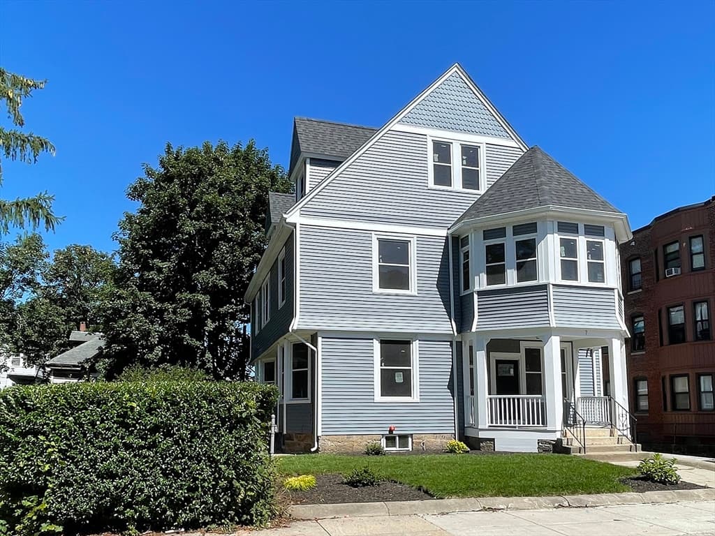 7 Waumbeck Str-Bldg photo 2