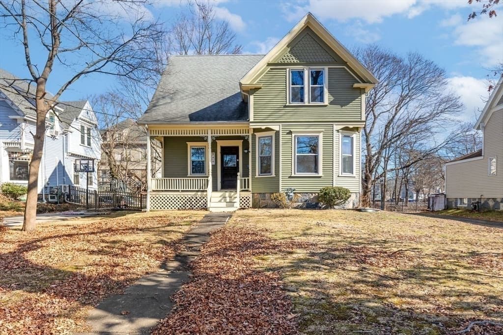 41 Franklin Ave photo 5