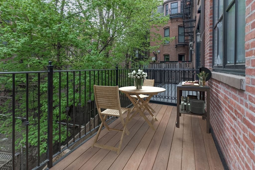 46 Montgomery Street photo 3